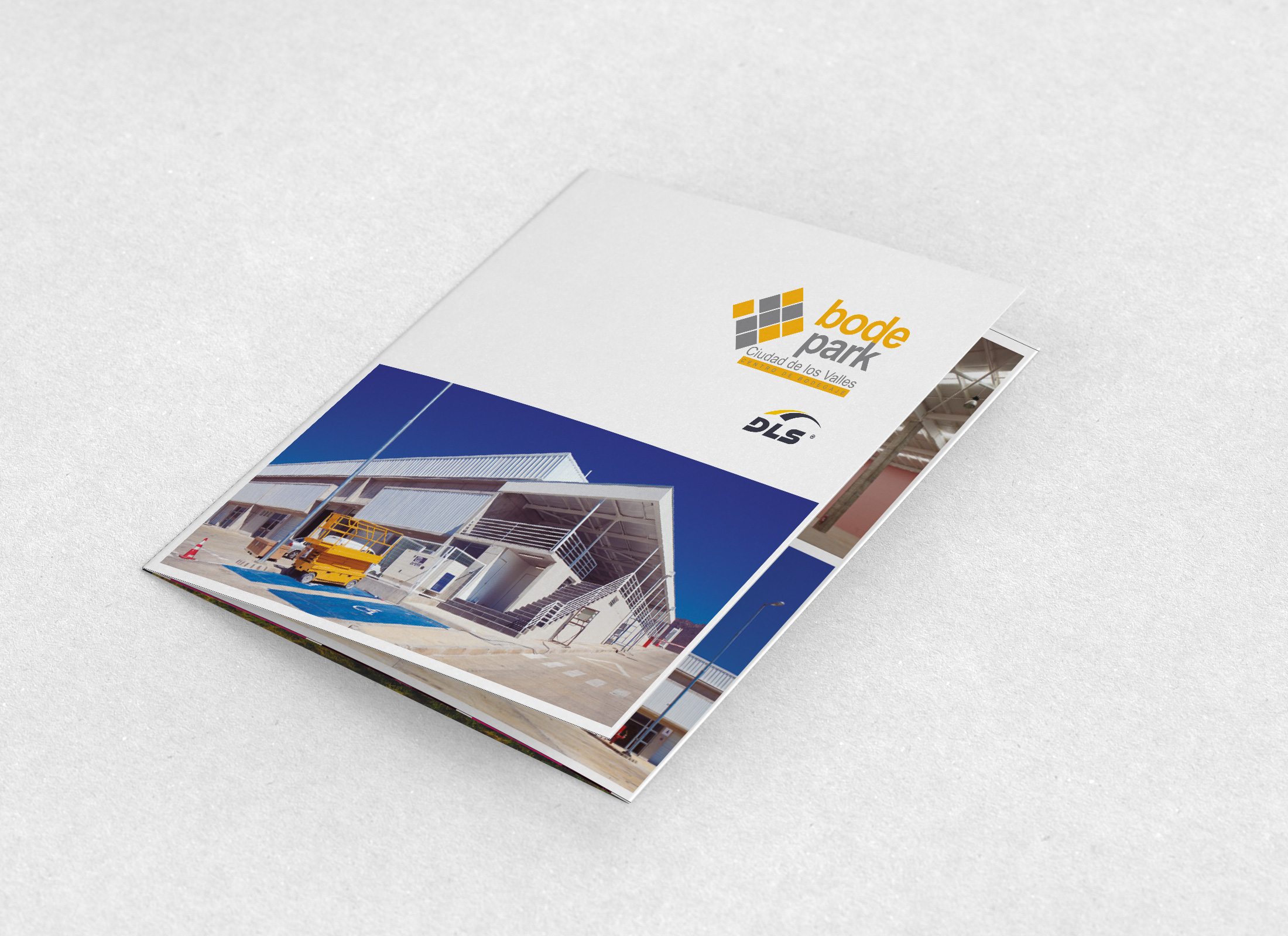 mockup_leaflet_1